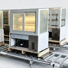 Refrigerated Cake Display Case